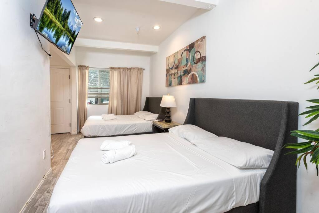 Modern Studio Gem: Perfect For Four Villa Los Angeles Exteriör bild