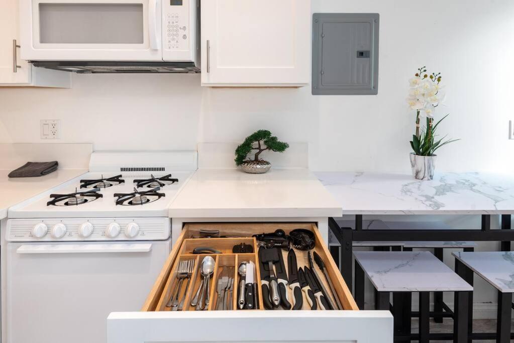 Modern Studio Gem: Perfect For Four Villa Los Angeles Exteriör bild